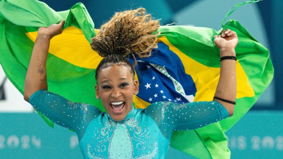 Rebeca Andrade anuncia que não disputará mais provas de solo rebeca-andrade-anuncia-que-nao-disputara-mais-provas-de-solo