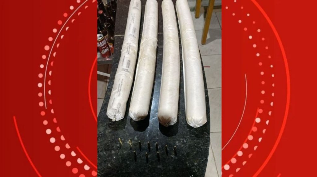 Mulher é presa com explosivos dentro da própria casa em Porto Velho mulher-e-presa-com-explosivos-dentro-da-propria-casa-em-porto-velho