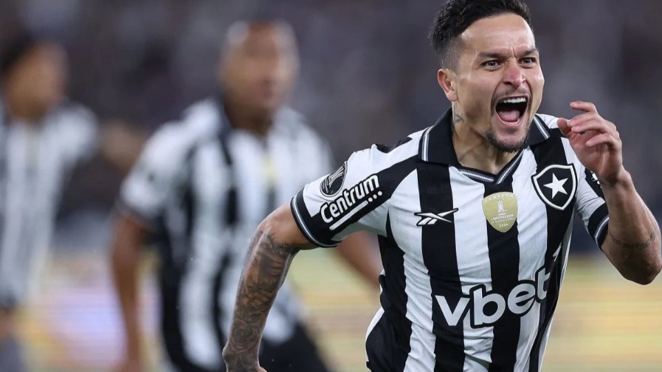Botafogo vence a LDU e larga em vantagem na Libertadores botafogo-vence-a-ldu-e-larga-em-vantagem-na-libertadores