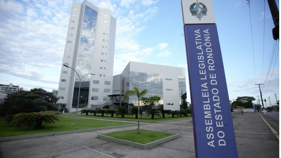 ALE-RO confirma FGV como banca do novo concurso com mais de 200 vagas ale-ro-confirma-fgv-como-banca-do-novo-concurso-com-mais-de-200-vagas