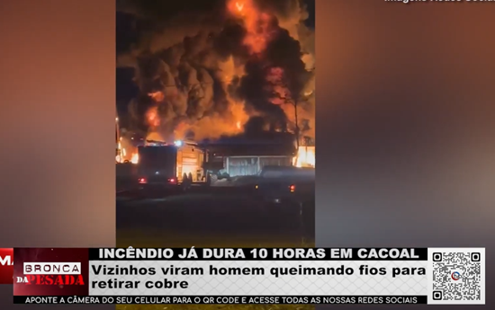 INCÊNDIO JÁ DURA 10 HORAS EM CACOAL – Vizinhos viram homem queimando fios para retirar cobre incendio-ja-dura-10-horas-em-cacoal-–-vizinhos-viram-homem-queimando-fios-para-retirar-cobre