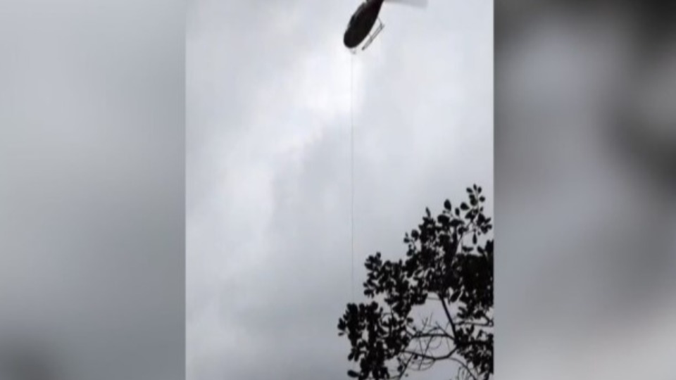Mulher cai de altura de 5 metros durante rapel em cascata mulher-cai-de-altura-de-5-metros-durante-rapel-em-cascata