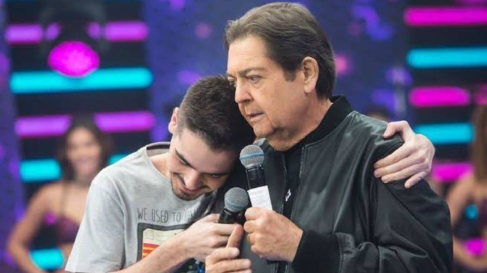 João Silva atualiza estado de saúde de Faustão joao-silva-atualiza-estado-de-saude-de-faustao