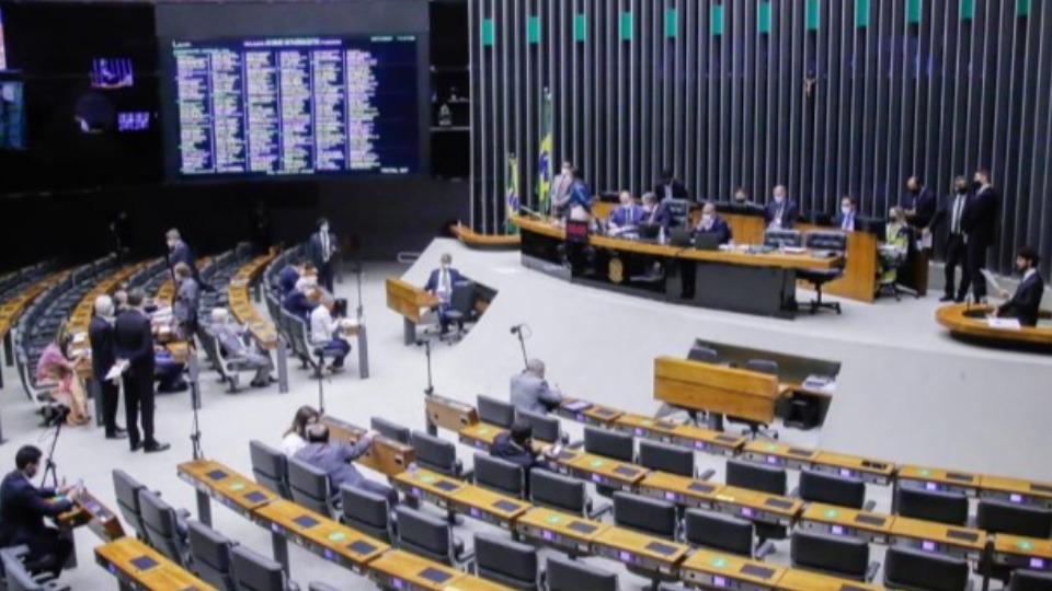 “Adultização”: entenda projeto que pode ter urgência votada na Câmara “adultizacao”:-entenda-projeto-que-pode-ter-urgencia-votada-na-camara