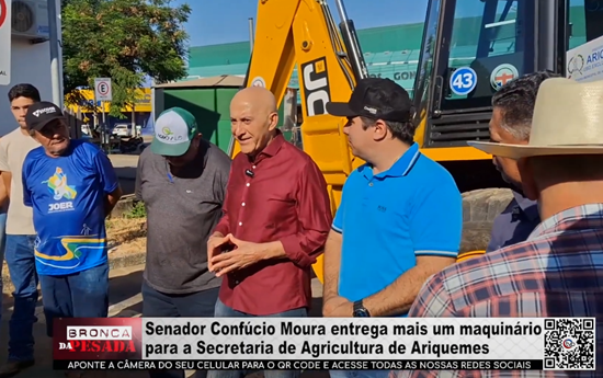 Senador Confúcio Moura entrega mais um maquinário para a Secretaria de Agricultura de Ariquemes senador-confucio-moura-entrega-mais-um-maquinario-para-a-secretaria-de-agricultura-de-ariquemes