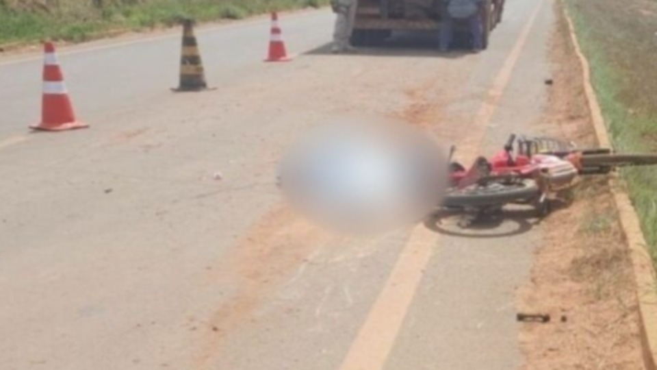 Mulher morre após colisão entre bicicleta elétrica e caminhão em Rondônia mulher-morre-apos-colisao-entre-bicicleta-eletrica-e-caminhao-em-rondonia