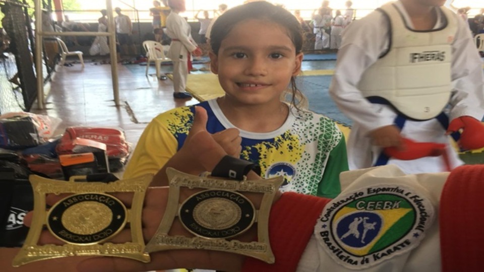 Karateca de Ji-Paraná conquista dois ouros em Buritis karateca-de-ji-parana-conquista-dois-ouros-em-buritis