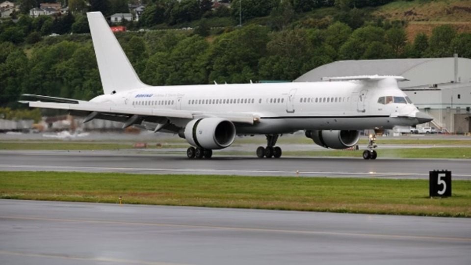Avião militar dos EUA que pousou no Brasil trazia diplomatas, diz PF aviao-militar-dos-eua-que-pousou-no-brasil-trazia-diplomatas,-diz-pf