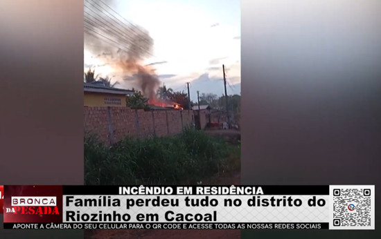 Família perde tudo em incêndio residencial no distrito de Riozinho, em Cacoal familia-perde-tudo-em-incendio-residencial-no-distrito-de-riozinho,-em-cacoal
