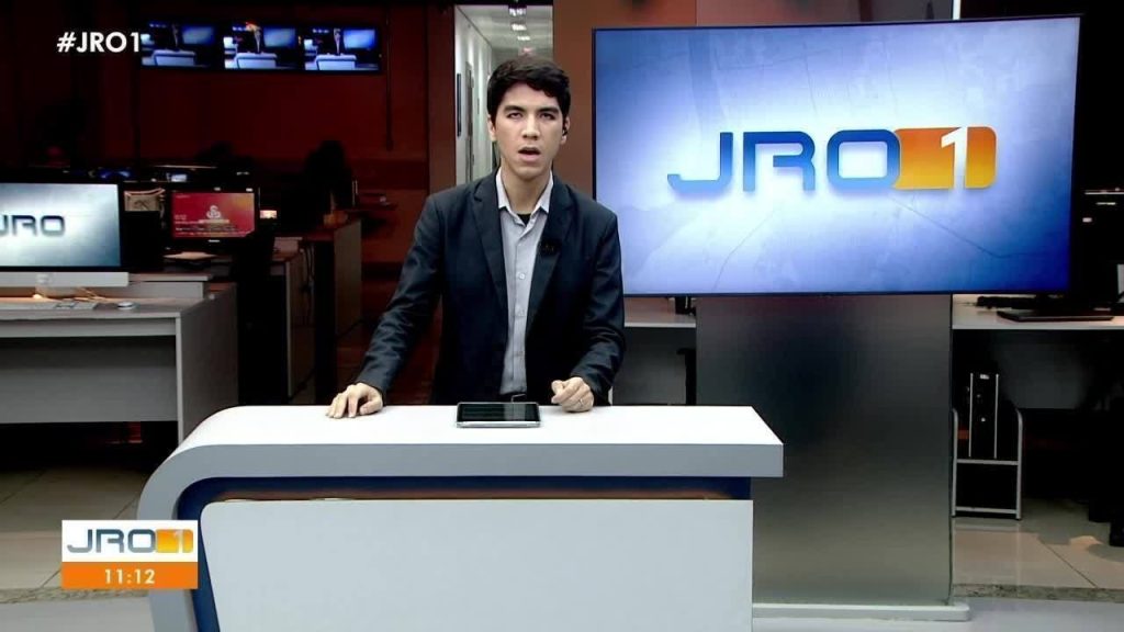 Homem é preso por matar a esposa e jogar corpo dentro de lago em RO homem-e-preso-por-matar-a-esposa-e-jogar-corpo-dentro-de-lago-em-ro