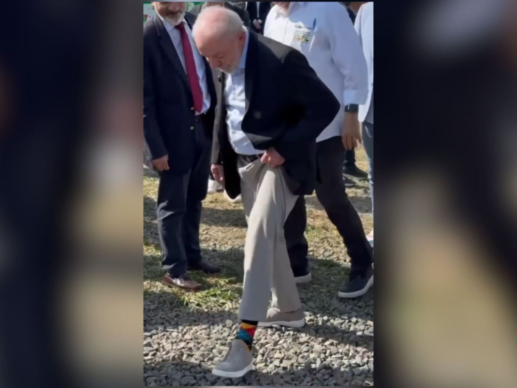 video:-“tem-gente-que-tem-tornozeleira,-eu-tenho-meia-bonita”,-diz-lula