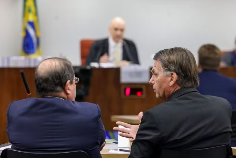 O que há de controverso no julgamento de Bolsonaro no STF segundo especialistas o-que-ha-de-controverso-no-julgamento-de-bolsonaro-no-stf-segundo-especialistas