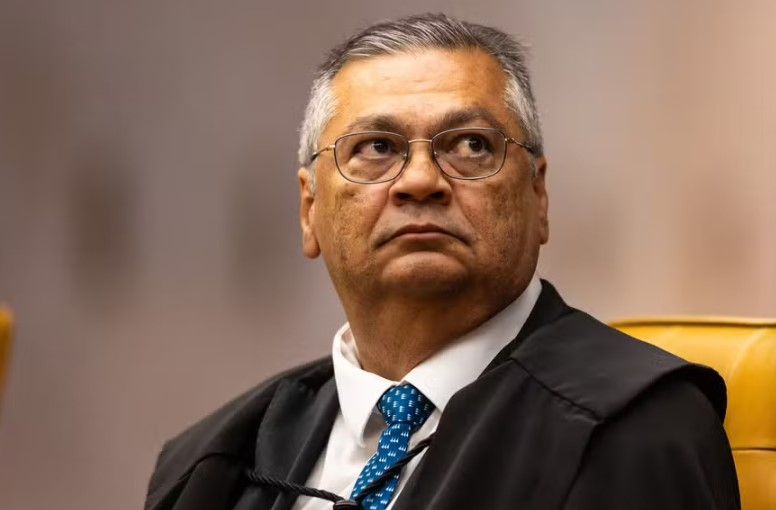 Dino manda PF investigar uso de R$ 694 milhões em emendas pix dino-manda-pf-investigar-uso-de-r$-694-milhoes-em-emendas-pix