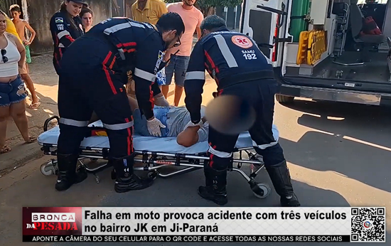 Falha em moto provoca acidente com três veículos no bairro JK, em Ji–Paraná falha-em-moto-provoca-acidente-com-tres-veiculos-no-bairro-jk,-em-ji–parana