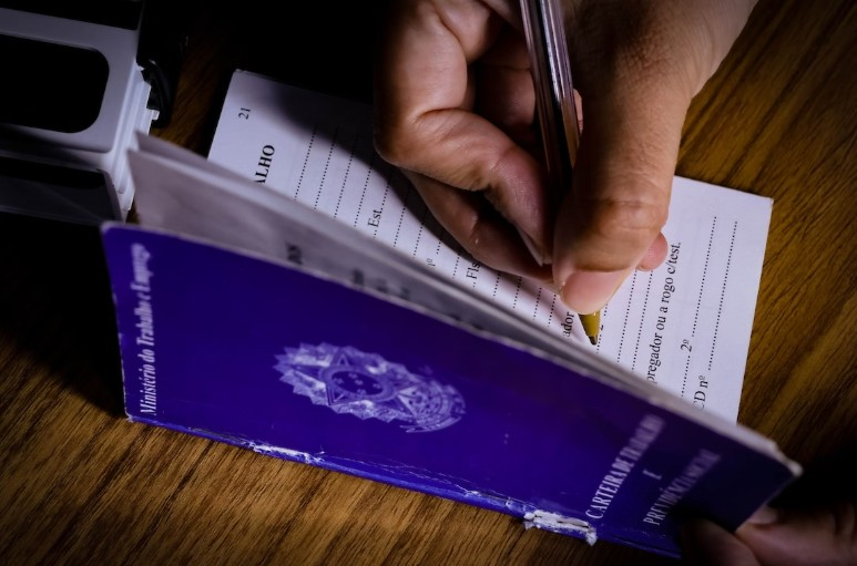 Brasil abre 129,77 mil vagas formais de trabalho em julho, menor número para o mês desde 2020 brasil-abre-129,77-mil-vagas-formais-de-trabalho-em-julho,-menor-numero-para-o-mes-desde-2020