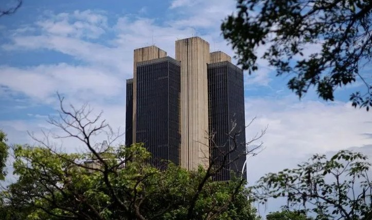 Estatais têm déficit de R$ 2,1 bilhões em julho, o maior da história, diz Banco Central estatais-tem-deficit-de-r$-2,1-bilhoes-em-julho,-o-maior-da-historia,-diz-banco-central