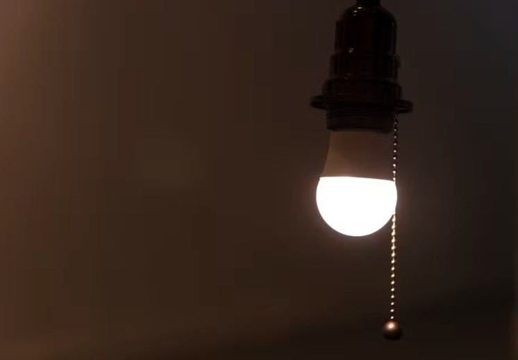 Aneel mantém bandeira vermelha patamar 2 em setembro; conta de luz seguirá mais cara aneel-mantem-bandeira-vermelha-patamar-2-em-setembro;-conta-de-luz-seguira-mais-cara
