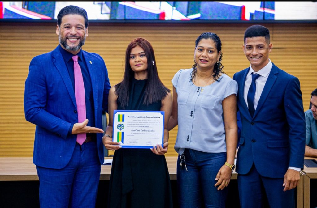 ALE/RO homenageia Associação Sorriso do Amanhã