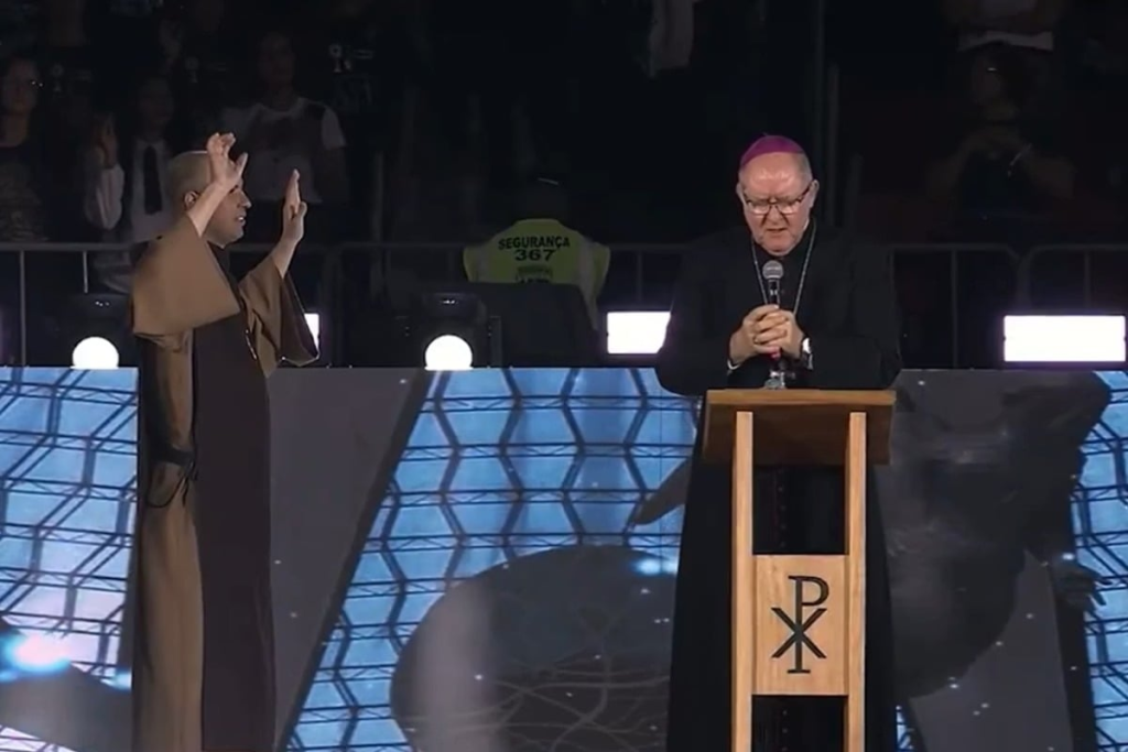 VÍDEO: Ao lado de Frei Gilson, bispo pede em bênção que Nossa Senhora ‘livre o Brasil do comunismo’ video:-ao-lado-de-frei-gilson,-bispo-pede-em-bencao-que-nossa-senhora-‘livre-o-brasil-do-comunismo’