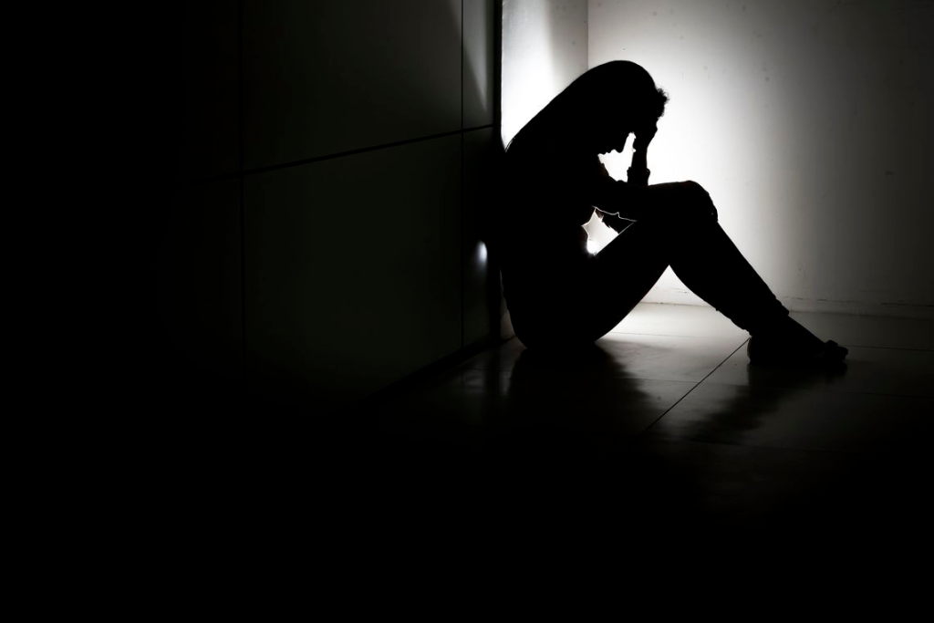 suicidios-representam-uma-morte-em-cada-cem-no-mundo,-informa-oms