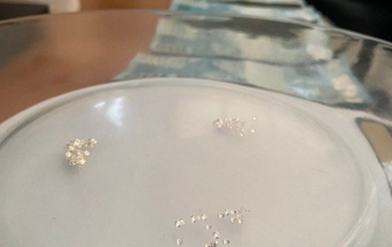 PRF em Rondônia apreende mais de 70 diamantes e milhares de reais na capital do estado prf-em-rondonia-apreende-mais-de-70-diamantes-e-milhares-de-reais-na-capital-do-estado