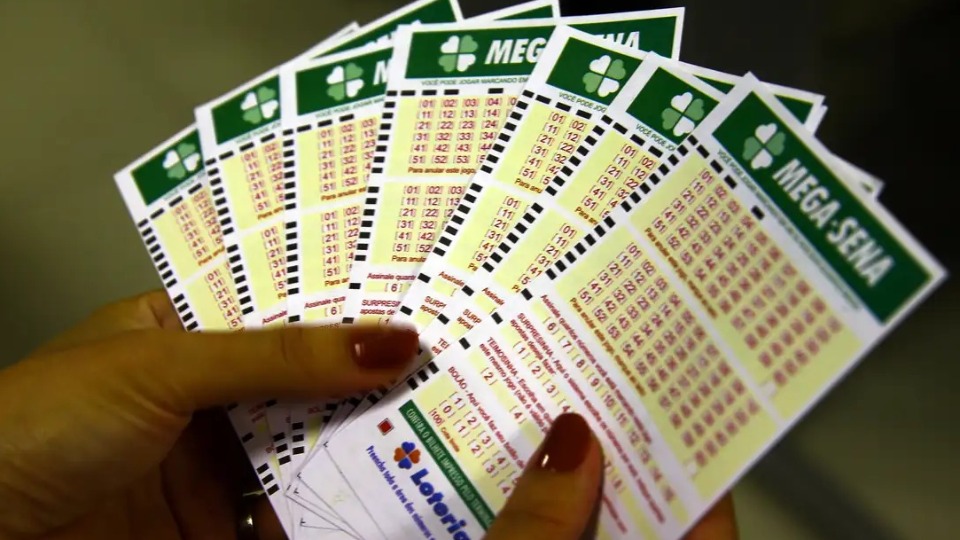 Mega-Sena acumula e prêmio principal vai para R$ 40 milhões mega-sena-acumula-e-premio-principal-vai-para-r$-40-milhoes