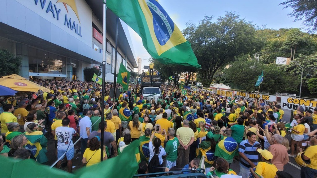 VÍDEOS: Multidão no 7 de setembro em Natal GRITA FORA LULA videos:-multidao-no-7-de-setembro-em-natal-grita-fora-lula