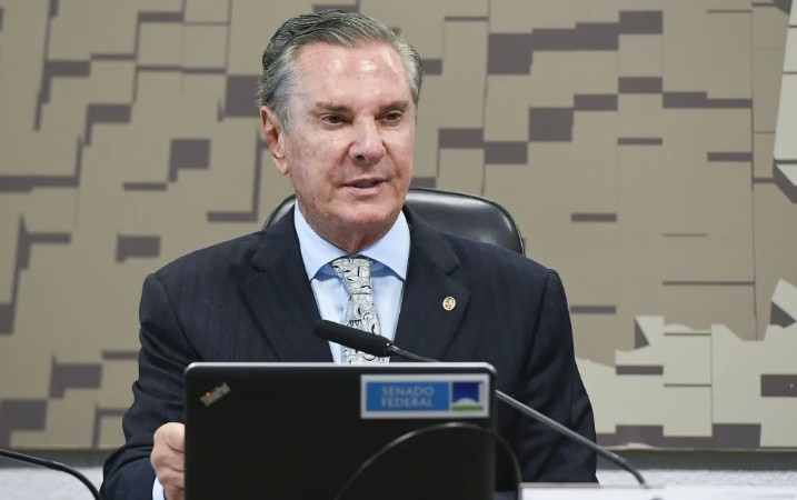 Prestes a sentenciar Bolsonaro, STF levou dois anos entre condenação e prisão de Collor prestes-a-sentenciar-bolsonaro,-stf-levou-dois-anos-entre-condenacao-e-prisao-de-collor