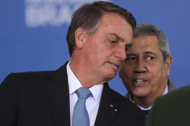 Se maioria dos ministros concordar com Moraes, Bolsonaro pode receber penas que chegam a 43 anos se-maioria-dos-ministros-concordar-com-moraes,-bolsonaro-pode-receber-penas-que-chegam-a-43-anos