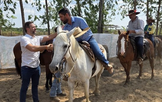 Com emenda de R$ 200 mil do deputado Delegado Lucas, Festa do Laço Comprido chega à 4ª edição com-emenda-de-r$-200-mil-do-deputado-delegado-lucas,-festa-do-laco-comprido-chega-a-4a-edicao
