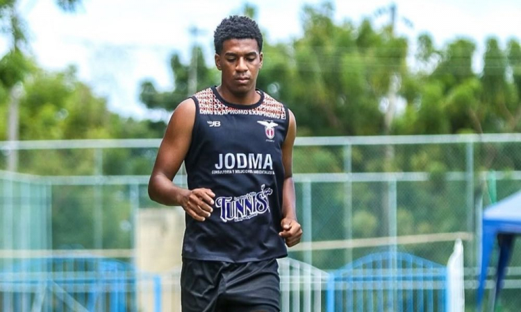 Ataque armado no Equador deixa ao menos quatro mortos, incluindo um jogador de futebol ataque-armado-no-equador-deixa-ao-menos-quatro-mortos,-incluindo-um-jogador-de-futebol