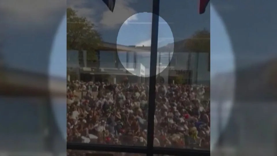 Vídeo: Pessoa é vista no topo de prédio onde influencer pró-Trump foi morto video:-pessoa-e-vista-no-topo-de-predio-onde-influencer-pro-trump-foi-morto