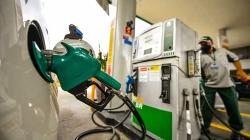 Preço da gasolina dispara em Porto Velho e futuro promete mais aperto no bolso preco-da-gasolina-dispara-em-porto-velho-e-futuro-promete-mais-aperto-no-bolso