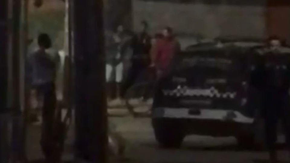 Jovem ameaça cortar braço da avó da namorada e é morto a paulada jovem-ameaca-cortar-braco-da-avo-da-namorada-e-e-morto-a-paulada