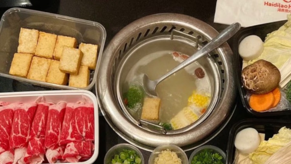 Jovens urinam em caldo de restaurante e são condenados em R$ 1,6 milhão jovens-urinam-em-caldo-de-restaurante-e-sao-condenados-em-r$-1,6-milhao