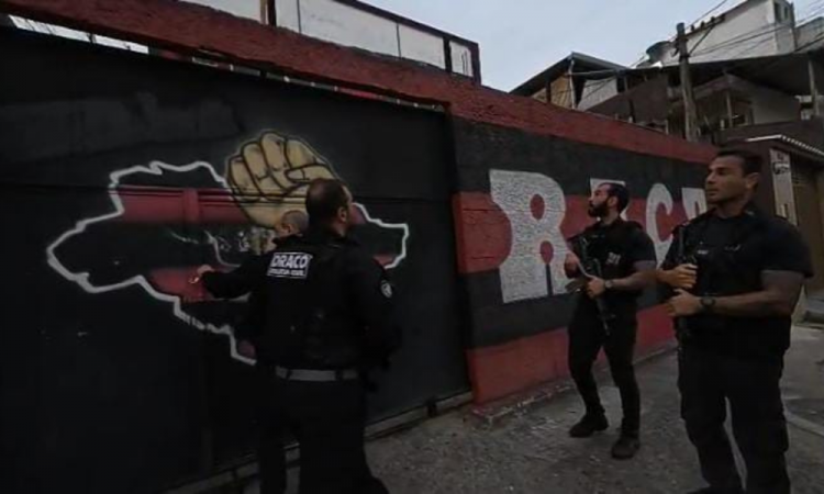 Polícia do Rio faz operação contra integrantes de torcidas organizadas envolvidos em crimes policia-do-rio-faz-operacao-contra-integrantes-de-torcidas-organizadas-envolvidos-em-crimes