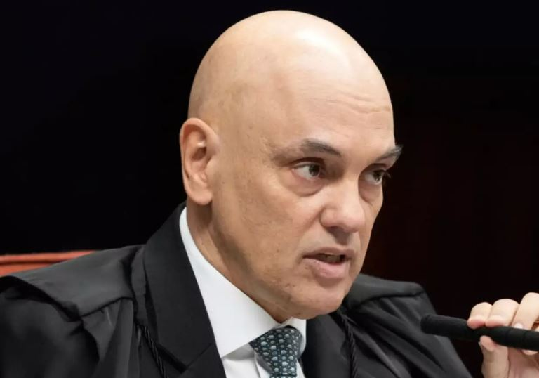 Revista francesa traça perfil de Alexandre de Moraes, o ‘xerife da democracia’ brasileira revista-francesa-traca-perfil-de-alexandre-de-moraes,-o-‘xerife-da-democracia’-brasileira