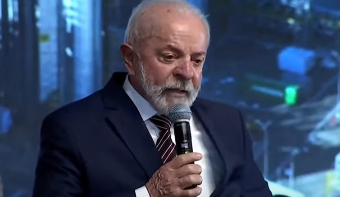 Lula combina nova estratégia com Alcolumbre para barrar PEC da Blindagem e anistia a Bolsonaro lula-combina-nova-estrategia-com-alcolumbre-para-barrar-pec-da-blindagem-e-anistia-a-bolsonaro