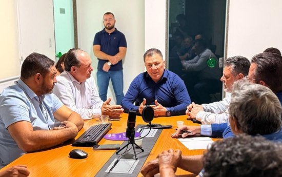 Pedro Fernandes articula avanço na regularização fundiária em Monte Negro pedro-fernandes-articula-avanco-na-regularizacao-fundiaria-em-monte-negro