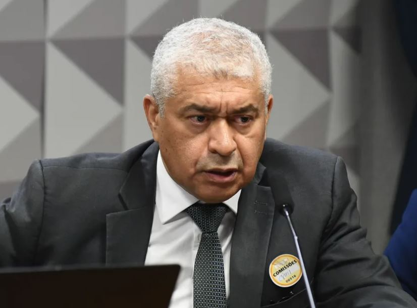 Presidente da CPMI dá voz de prisão para intermediário do “Careca do INSS” presidente-da-cpmi-da-voz-de-prisao-para-intermediario-do-“careca-do-inss”