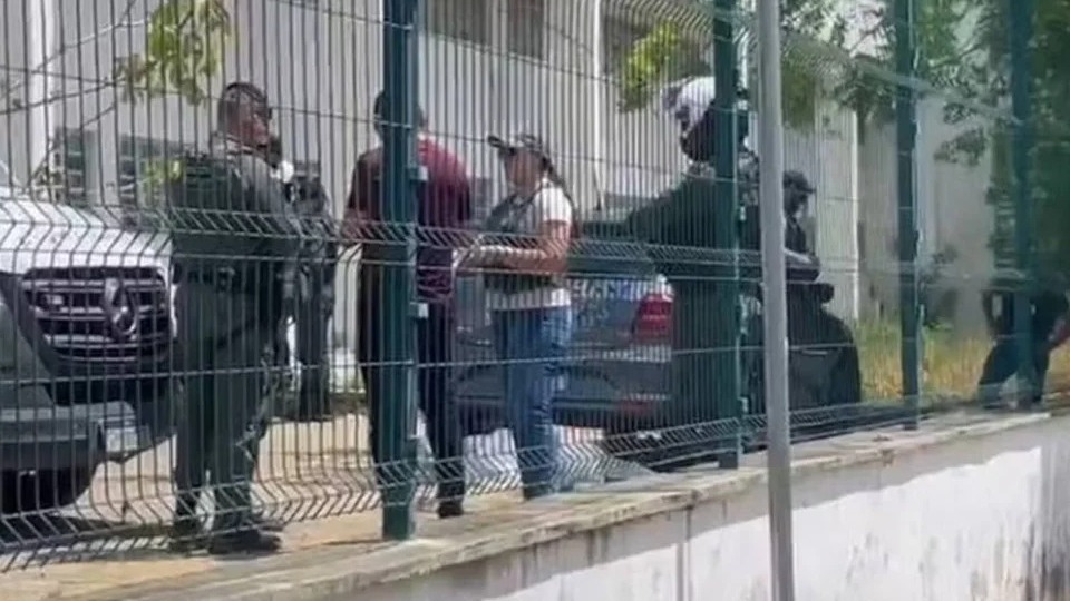 Ataque a tiros em escola do Ceará deixa 2 alunos mortos e 3 feridos ataque-a-tiros-em-escola-do-ceara-deixa-2-alunos-mortos-e-3-feridos