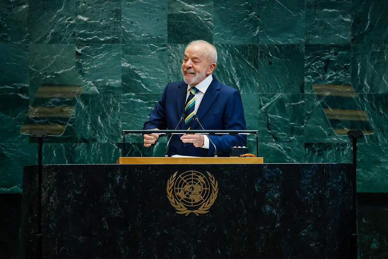 Lula e comitiva na ONU já nos custam mais de R$ 3,2 milhões lula-e-comitiva-na-onu-ja-nos-custam-mais-de-r$-3,2-milhoes