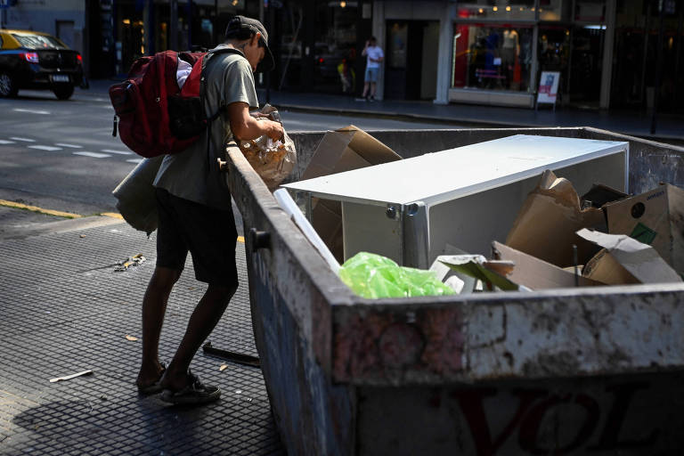 Pobreza cai na Argentina e atinge 31,6% no primeiro semestre deste ano pobreza-cai-na-argentina-e-atinge-31,6%-no-primeiro-semestre-deste-ano