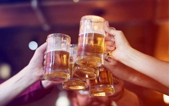 Governo emite alerta após mortes por bebidas com metanol governo-emite-alerta-apos-mortes-por-bebidas-com-metanol