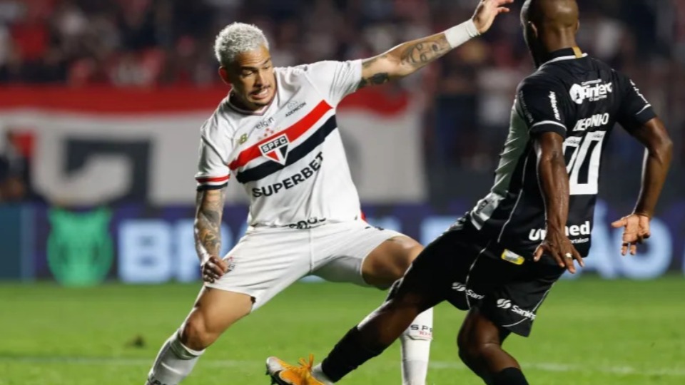 São Paulo joga mal, perde para o Ceará e segue em má fase no Brasileirão sao-paulo-joga-mal,-perde-para-o-ceara-e-segue-em-ma-fase-no-brasileirao