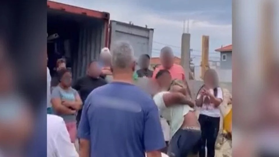 Suspeito de tentar estuprar criança é contido por moradores e preso suspeito-de-tentar-estuprar-crianca-e-contido-por-moradores-e-preso