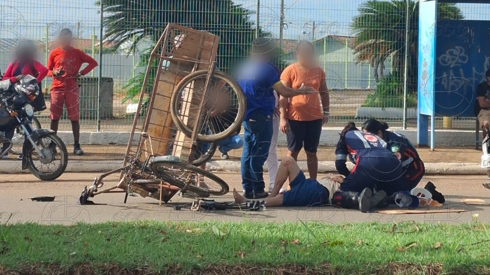 Idoso em carretinha de reciclaveis é atropelado e fica em estado grave em Porto Velho idoso-em-carretinha-de-reciclaveis-e-atropelado-e-fica-em-estado-grave-em-porto-velho