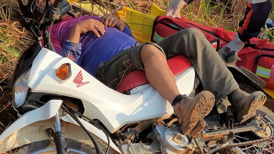 Motociclista é atacado por cachorro e sofre acidente na Estrada do Km-4, em Ji-Paraná motociclista-e-atacado-por-cachorro-e-sofre-acidente-na-estrada-do-km-4,-em-ji-parana