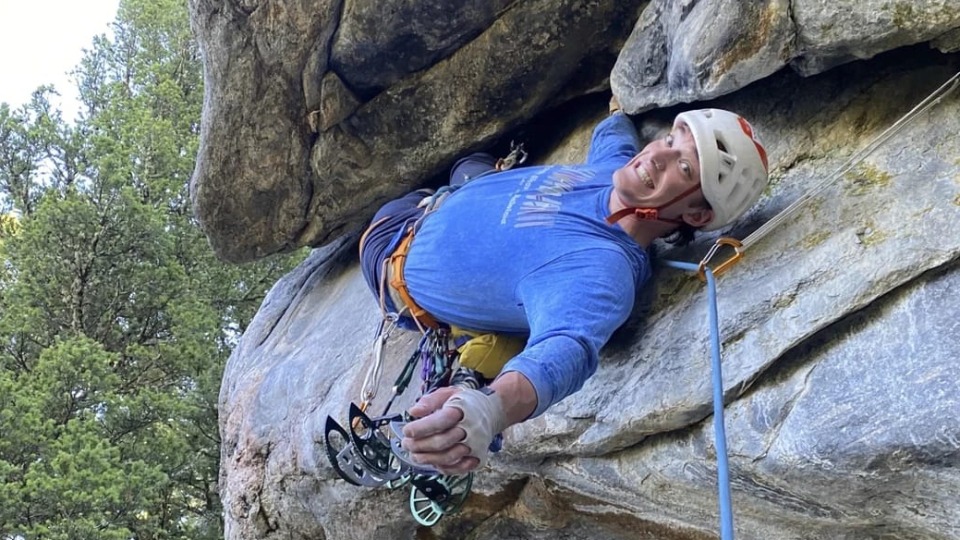Influenciador transmite a própria morte durante escalada das mais difíceis do mundo influenciador-transmite-a-propria-morte-durante-escalada-das-mais-dificeis-do-mundo