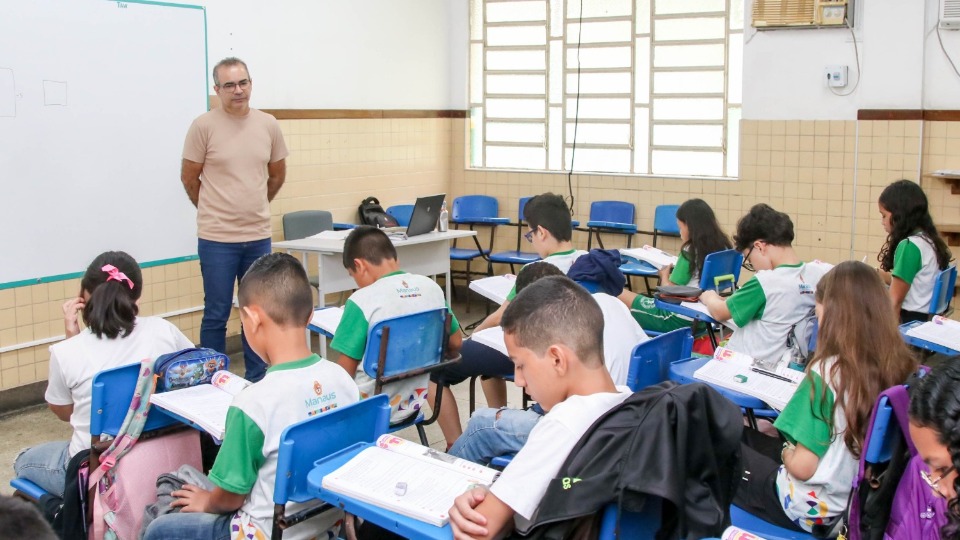 Prefeitura de Manaus divulga edital do concurso público com mais de mil vagas para Semed prefeitura-de-manaus-divulga-edital-do-concurso-publico-com-mais-de-mil-vagas-para-semed